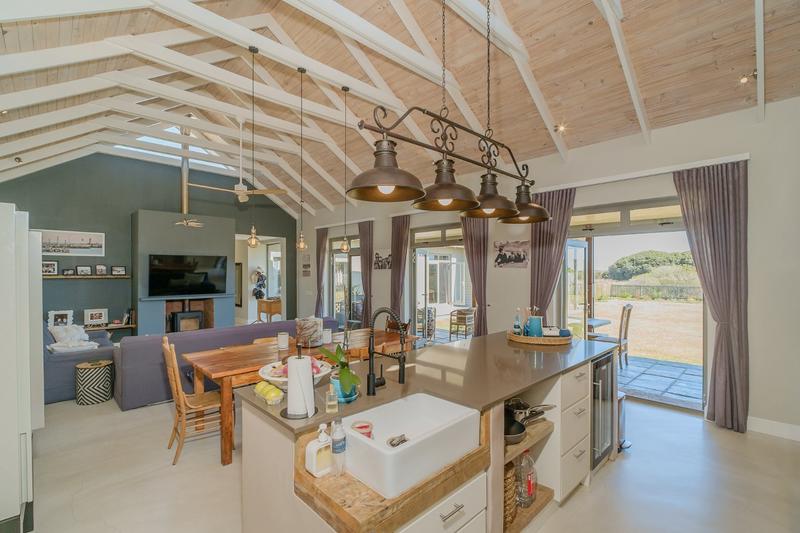 3 Bedroom Property for Sale in Lake Michelle Western Cape